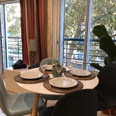 Studio Douillet Centre Apartment *